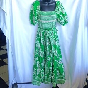 Aura maxi dress size S square neck puff sleeve Kelly green leaf print cotton